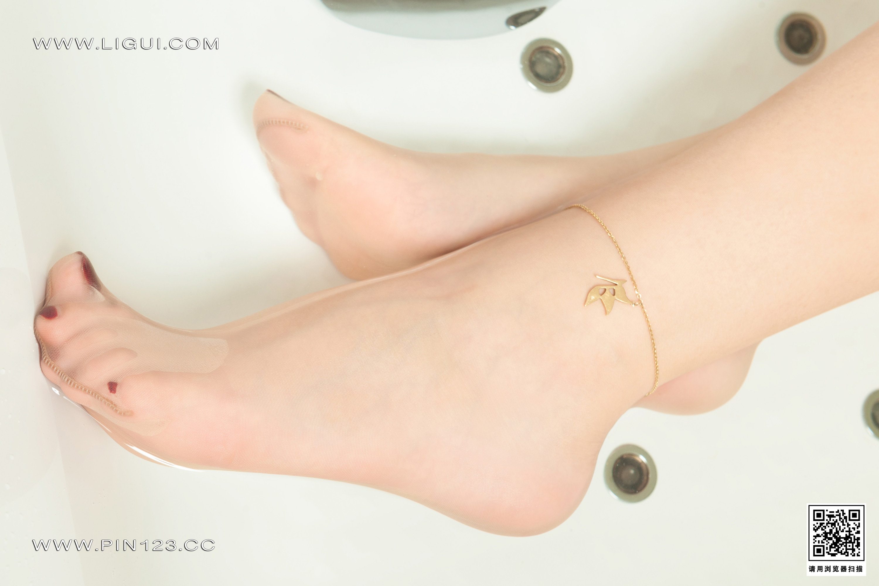 Ligui丽柜 2023.01.02 《香浴名莲》 心心